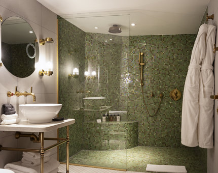 An accessible bathroom in a cabin at Fingal. 