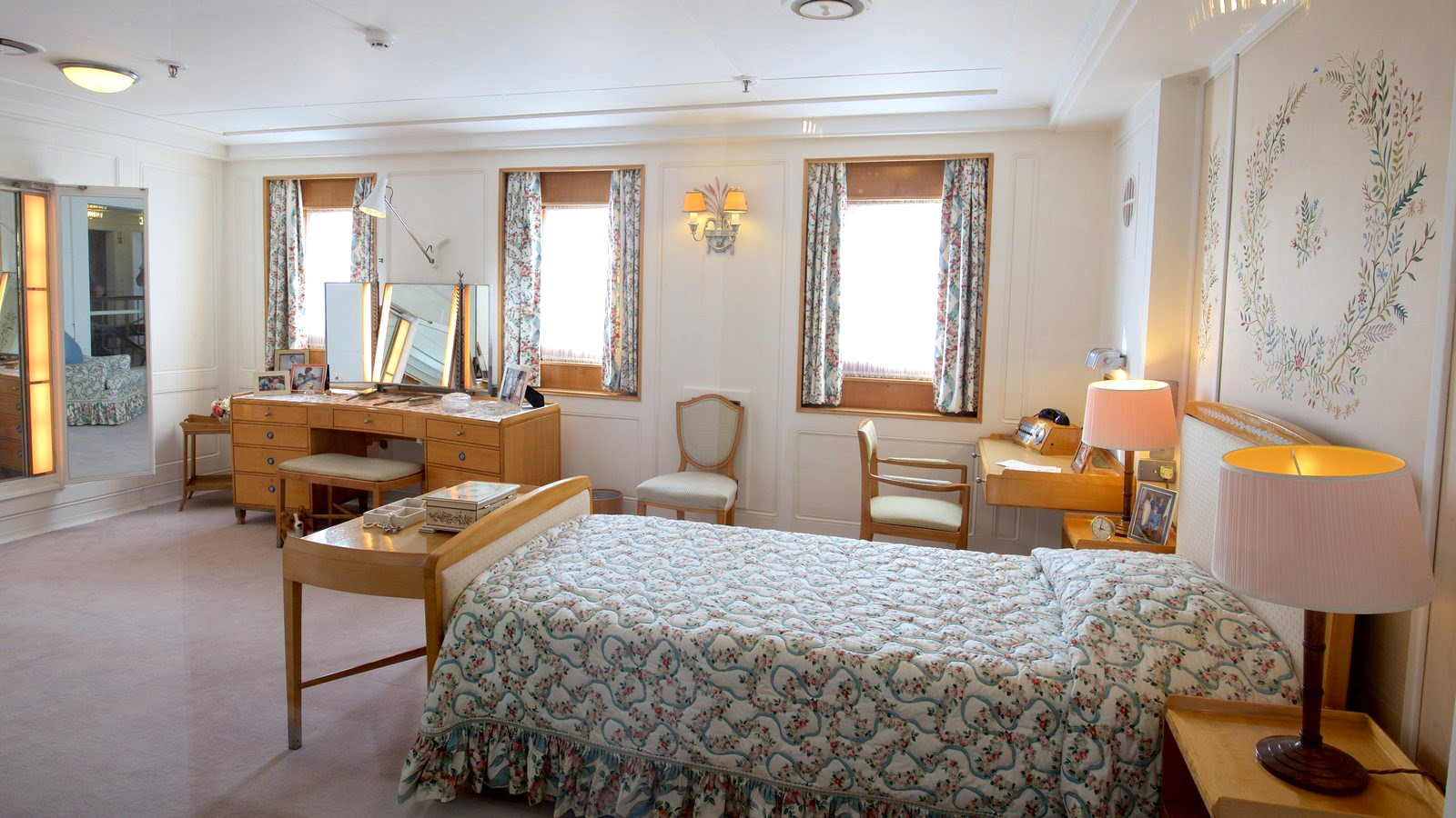 how many bedrooms does the royal yacht britannia have