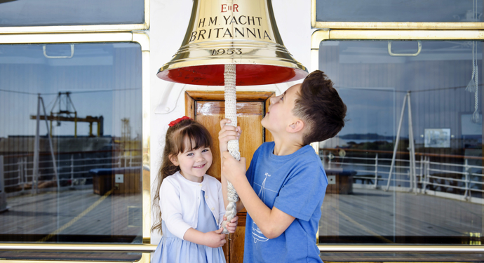 Children by the Britannia bell