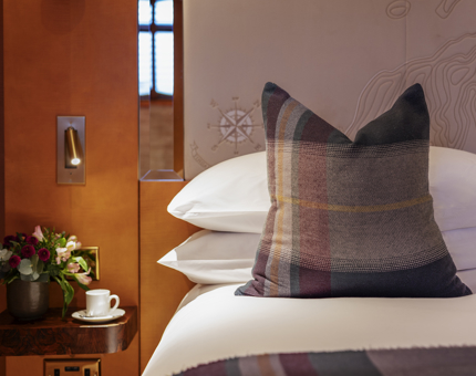  Fingal Hotel Skerryvore Suite Bed.