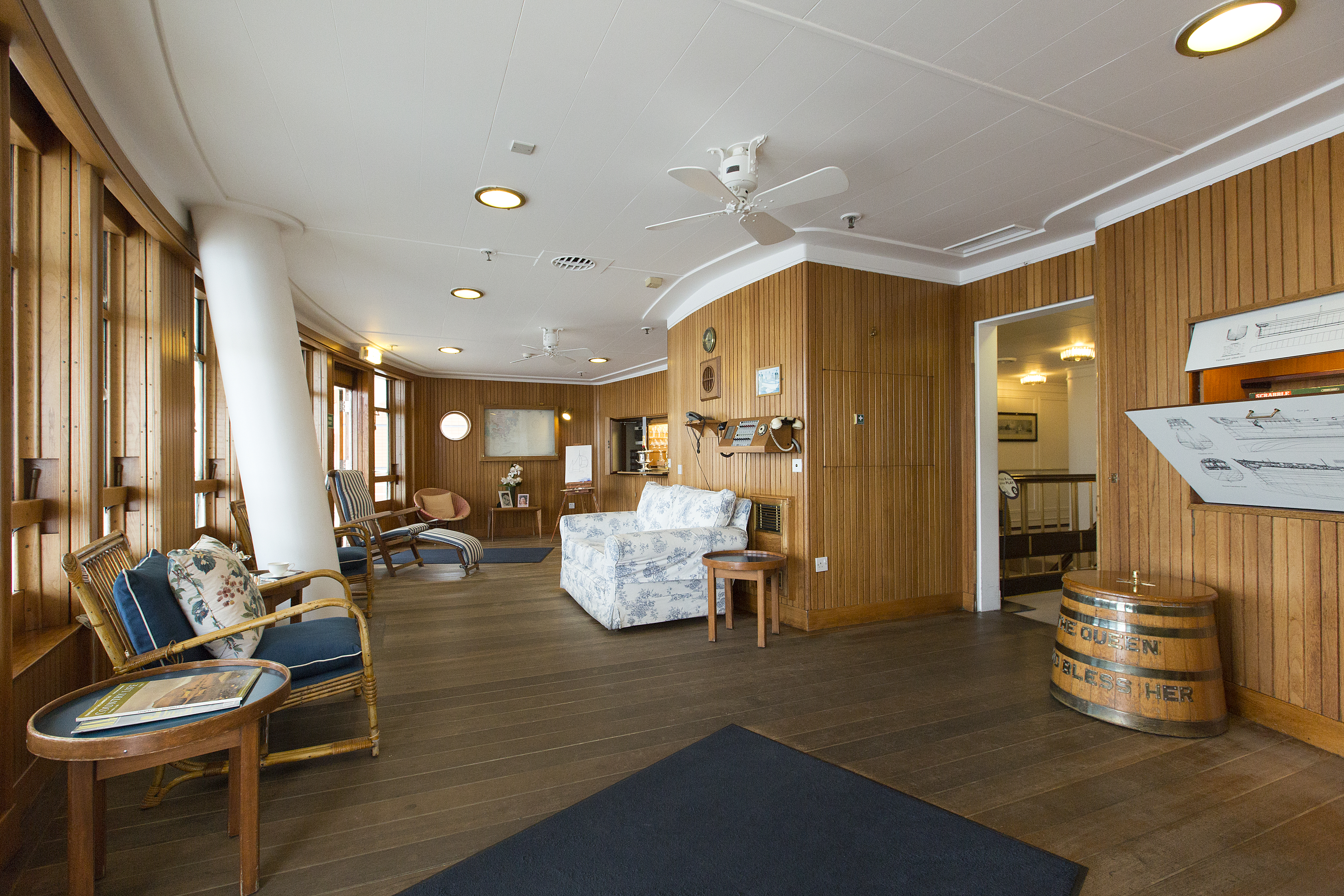 royal yacht shop