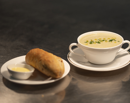 Cullen skink soup with a bread roll