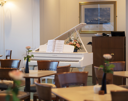 The Royal Deck Tearoom piano.